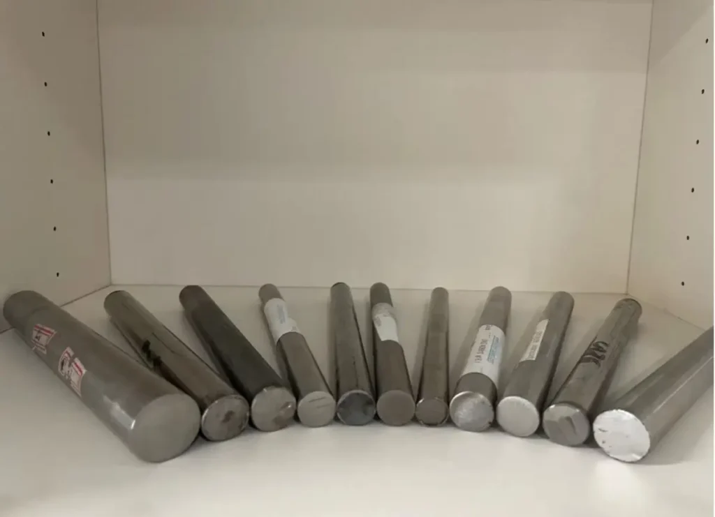 How carbon content affects steel ?